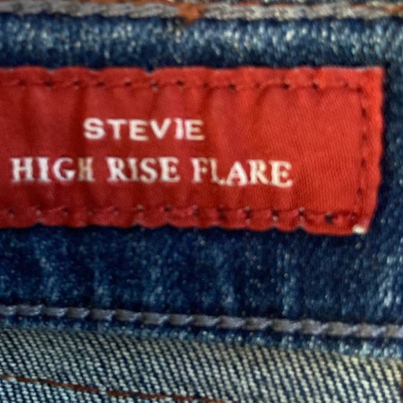 NWT Lucky Brand studded high rise Stevie flare. Studded floral on flare - Picture 3 of 10
